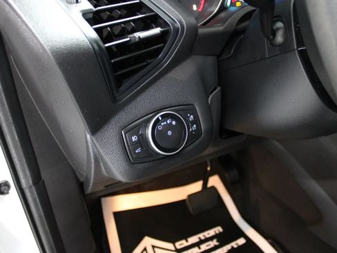 Used 2017 Ford Escape SE FWD image 22