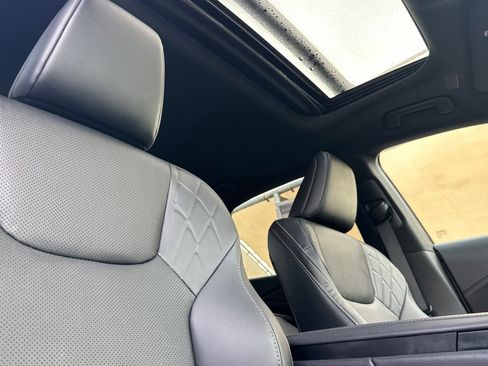 Certified 2025 Lexus RX 350h image 14