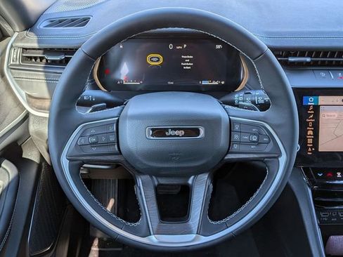 New 2026 Jeep Grand Cherokee Limited image 19