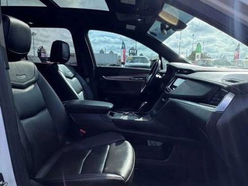 Used 2021 Cadillac XT6 Luxury FWD image 17