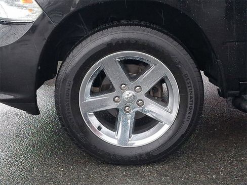 Used 2017 RAM 1500 Express image 8