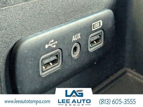 Used 2018 RAM 1500 Classic SLT image 21