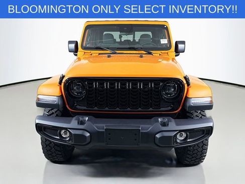 New 2025 Jeep Gladiator Willys image 2