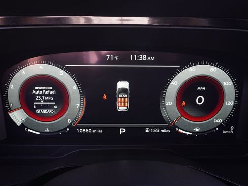 Used 2025 Nissan Pathfinder Platinum w/ Cargo Package image 22