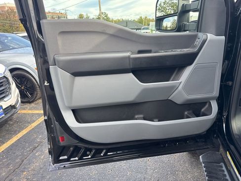 New 2026 Ford F450 XL w/ XL Chrome Package image 9