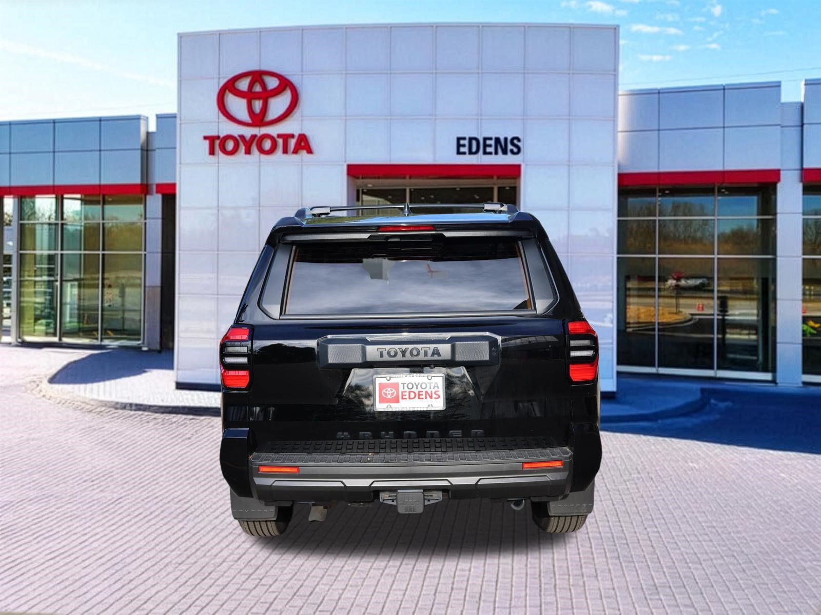 Used 2026 Toyota 4Runner SR5 AWD/4WD image 4