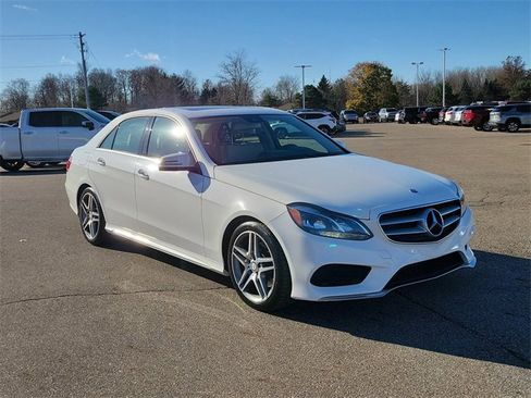 Used 2015 Mercedes-Benz E 350 4MATIC Sedan image 2