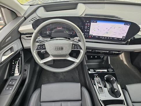 New 2025 Audi Q6 e-tron Premium Plus image 5