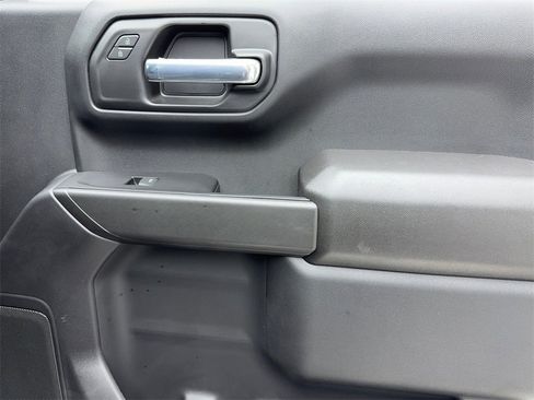 Used 2025 Chevrolet Silverado 1500 Custom image 45