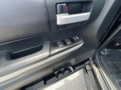 Used 2018 Toyota Tundra SR5 w/ TRD Off Road Package AWD/4WD image 15