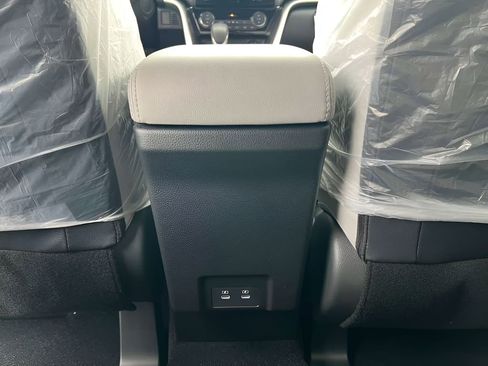 New 2026 Mitsubishi Eclipse Cross SEL AWD/4WD image 17