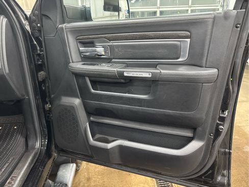Used 2016 RAM 2500 Limited image 26