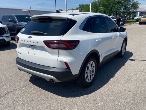 Used 2023 Ford Escape Active w/ Tech Pack #1 FWD image 3