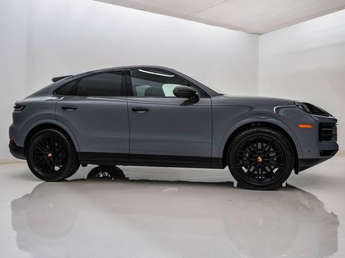 Certified 2026 Porsche Cayenne Coupe AWD/4WD image 9