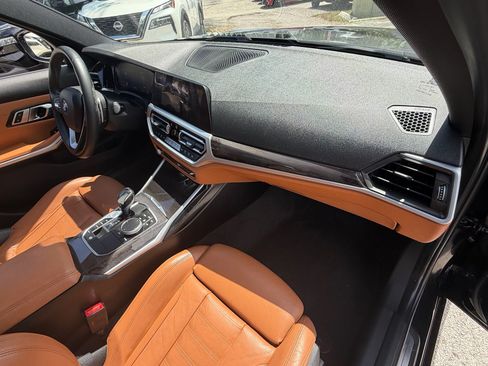 Used 2019 BMW 330i Sedan w/ Driving Assistance Package RWD image 18