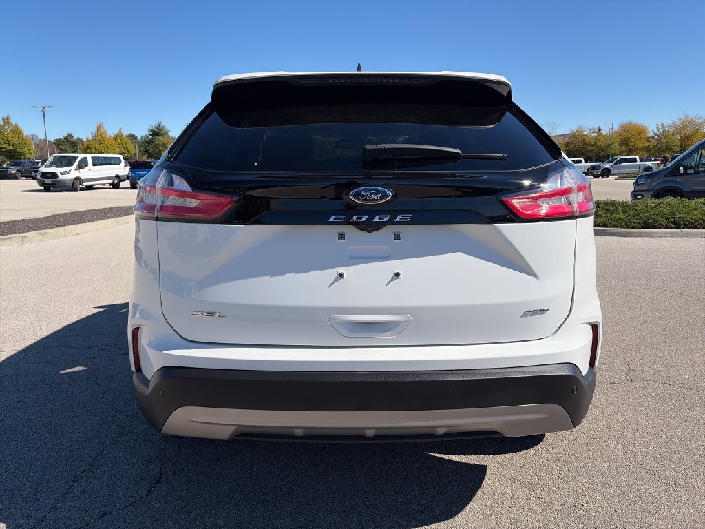 Used 2024 Ford Edge SEL w/ Convenience Package AWD/4WD image 6