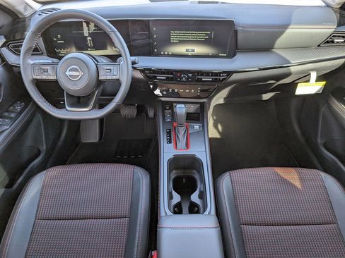 New 2026 Nissan Kicks SR FWD image 8