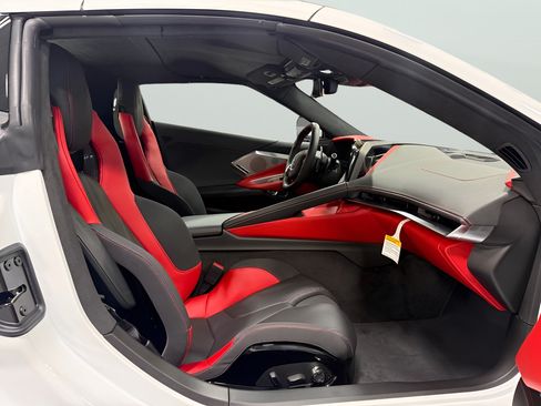 Used 2026 Chevrolet Corvette Stingray Premium Conv w/ Z51 Performance Package RWD image 12