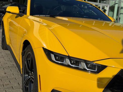 Used 2024 Ford Mustang Premium image 30