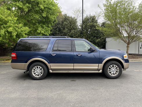 Used 2014 Ford Expedition EL XLT w/ Equipment Group 202A image 10