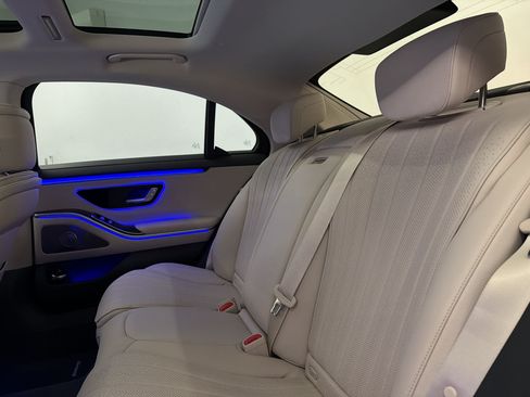 Certified 2022 Mercedes-Benz S 500 4MATIC image 25