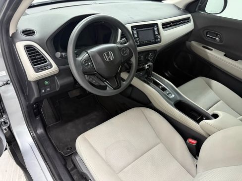 Used 2019 Honda HR-V LX image 19