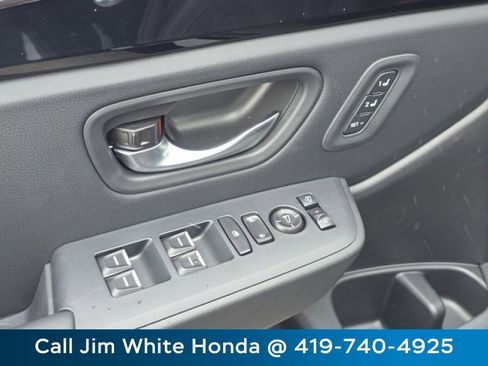 Certified 2025 Honda Pilot TrailSport image 22