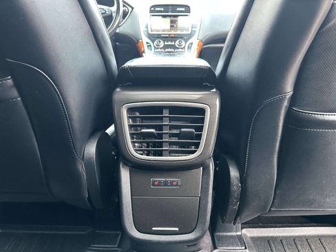 Used 2017 Lincoln MKX Reserve AWD/4WD image 18