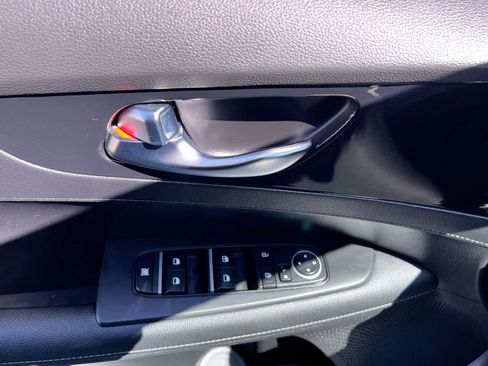 Certified 2024 Kia Forte GT-Line FWD image 13