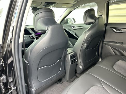 New 2026 Kia Niro Wind FWD image 13