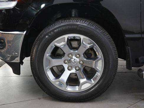 Used 2019 RAM 1500 Big Horn AWD/4WD image 29