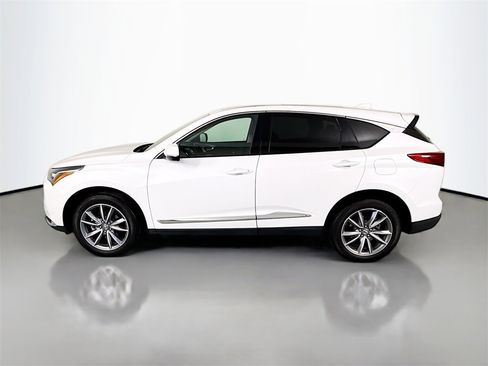 Used 2023 Acura RDX w/ Technology Package image 2