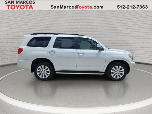 Used 2010 Toyota Sequoia Platinum RWD image 5