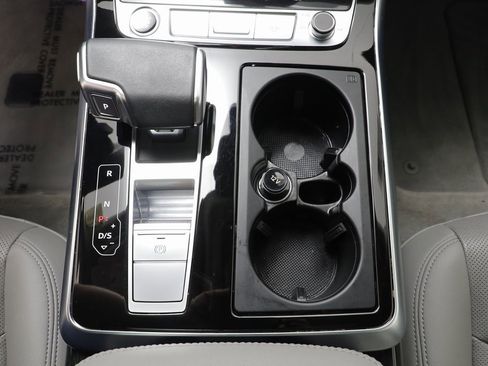 Used 2023 Audi Q7 3.0T Prestige image 14