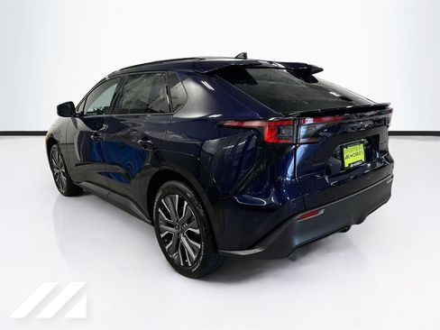 New 2026 Subaru Solterra AWD/4WD image 7