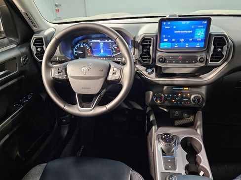 Used 2024 Ford Bronco Sport Outer Banks AWD/4WD image 9