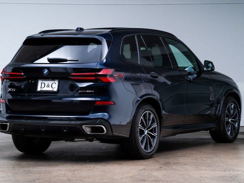 Used 2024 BMW X5 xDrive50e w/ M Sport Package AWD/4WD image 6