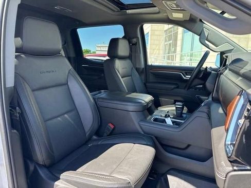 Used 2024 GMC Sierra 1500 Denali w/ Denali Reserve Package AWD/4WD image 15