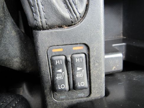 Used 2011 Subaru Forester 2.5X Premium w/ All-Weather Pkg image 20