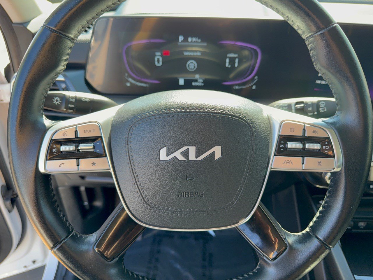 Used 2025 Kia Telluride S FWD image 10