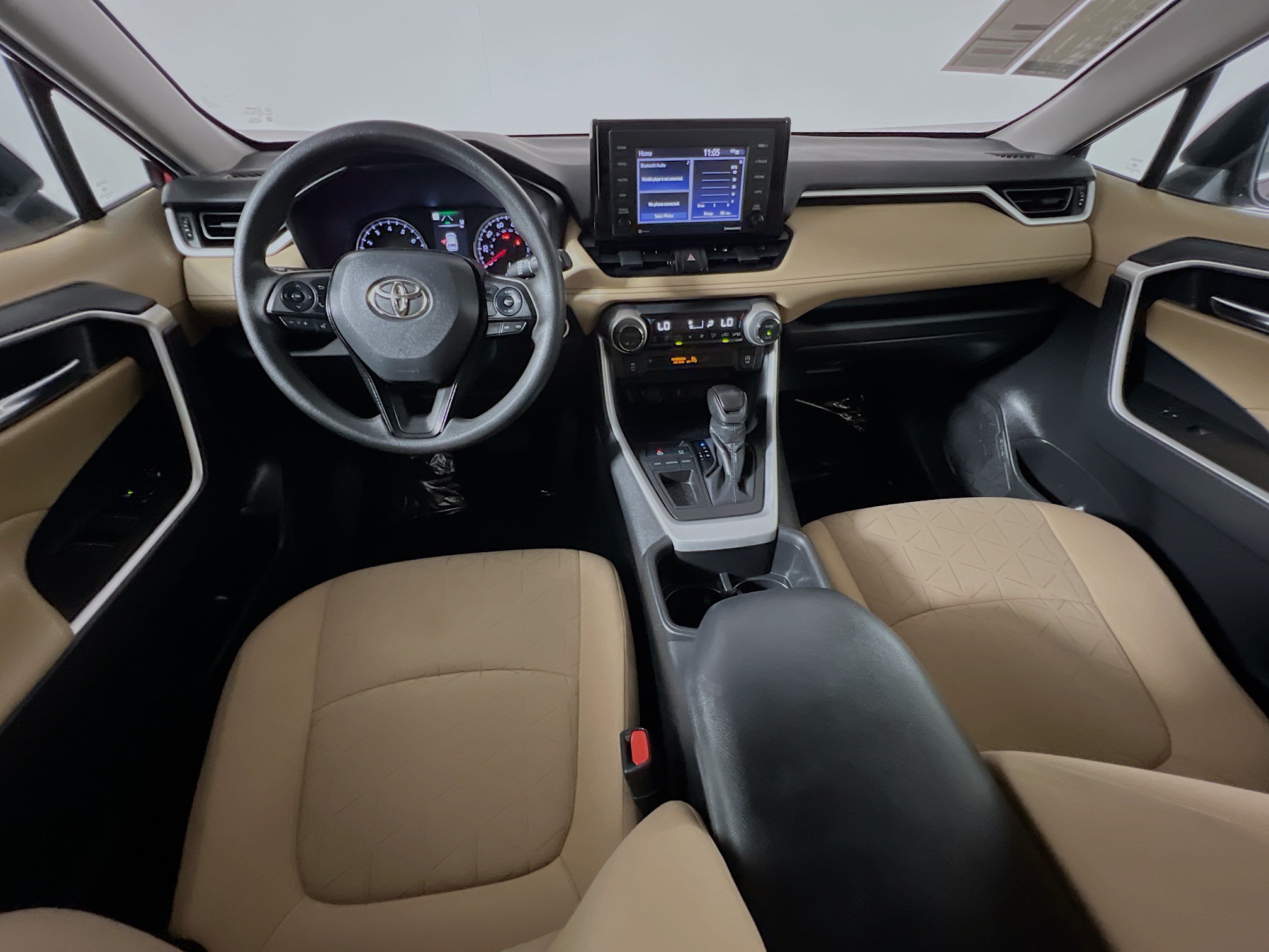 Used 2022 Toyota RAV4 XLE FWD image 30