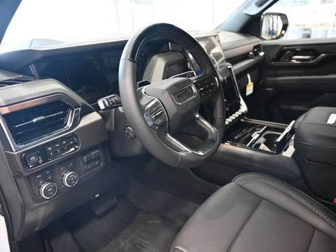 New 2026 GMC Yukon Denali w/ Denali Reserve Package AWD/4WD image 23