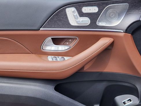 New 2026 Mercedes-Benz GLS 450 4MATIC image 23