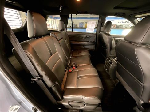 Used 2022 Honda Passport TrailSport image 16