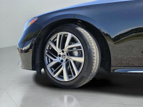 Used 2025 Mercedes-Benz E 350 4MATIC Sedan image 40