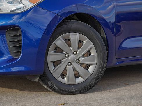 Used 2019 Kia Rio S image 2