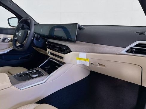 Used 2025 BMW 330i xDrive 330i xDrive w/ Premium Package image 30