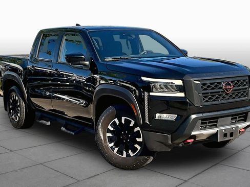 Used 2022 Nissan Frontier Pro-X RWD image 3