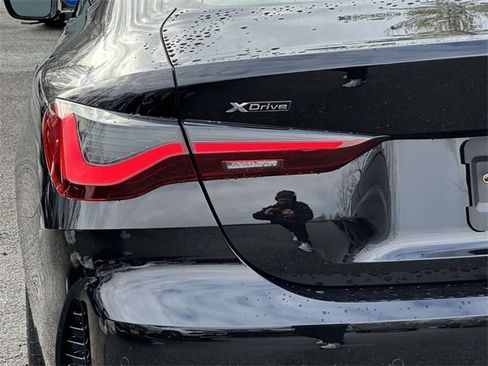 Used 2021 BMW 430i xDrive Coupe w/ Convenience Package image 11