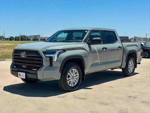 Certified 2026 Toyota Tundra SR5 AWD/4WD image 7
